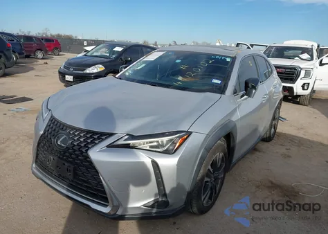 2019 Lexus Ux 200 z USA, uszkodzony, nr VIN JTHY3JBH4K2004397